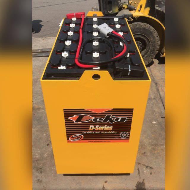 Batería industrial Deka de nuestro inventario